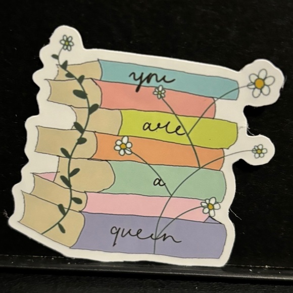 BOOKS " YOU ARE A QUEEN" STICKER - Picture 1 of 1